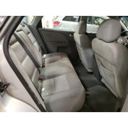 2005 FORD 500