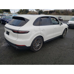 2022 PORSCHE CAYENNE