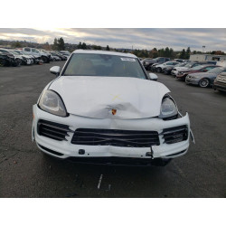 2022 PORSCHE CAYENNE