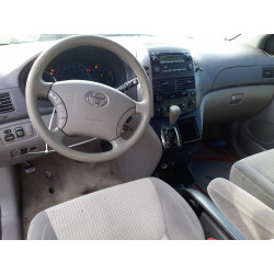 2009 TOYOTA SIENNA