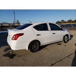 2017 NISSAN VERSA