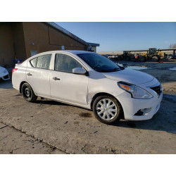 2017 NISSAN VERSA