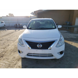 2017 NISSAN VERSA