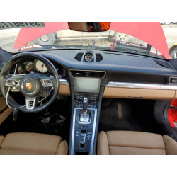 2017 PORSCHE 911