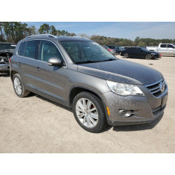 2009 VOLKSWAGEN TIGUAN
