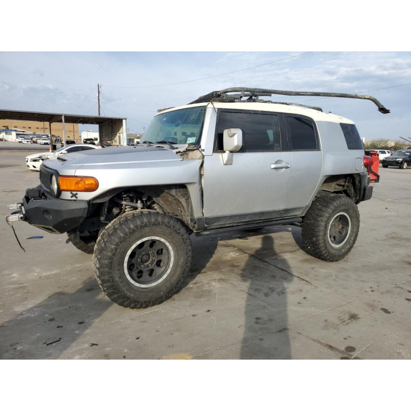 2007 TOYOTA FJ CRUISER