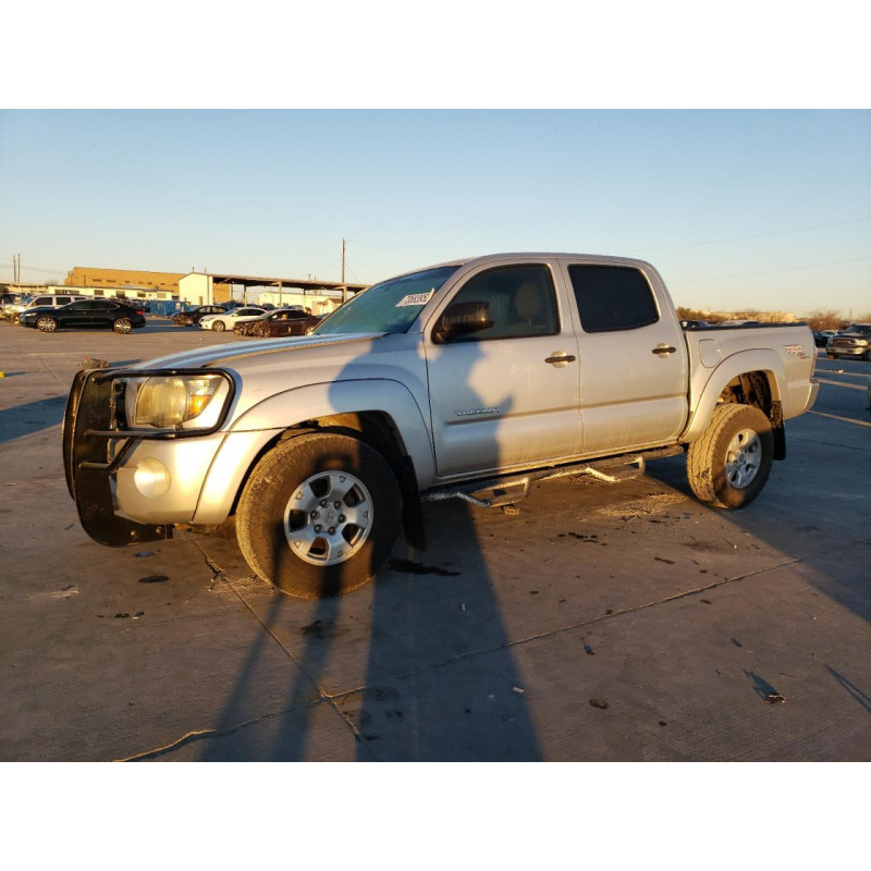 2011 TOYOTA TACOMA