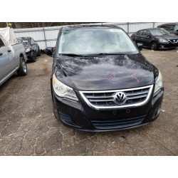 2010 VOLKSWAGEN ROUTAN