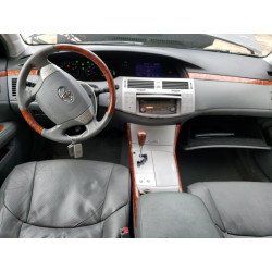 2005 TOYOTA AVALON