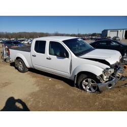 2010 NISSAN FRONTIER