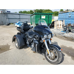2018 HARLEY-DAVIDSON FL