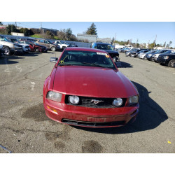 2005 FORD MUSTANG