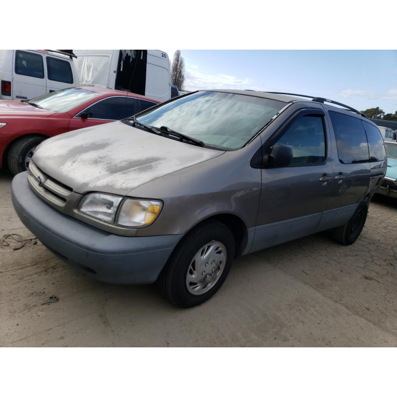 1999 TOYOTA SIENNA