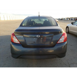 2017 NISSAN VERSA