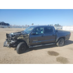 2018 TOYOTA TACOMA