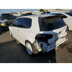 2011 VOLKSWAGEN GOLF