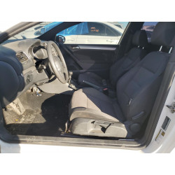 2011 VOLKSWAGEN GOLF