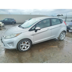 2011 FORD FIESTA
