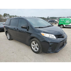 2018 TOYOTA SIENNA