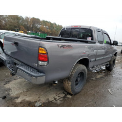 2002 TOYOTA TUNDRA