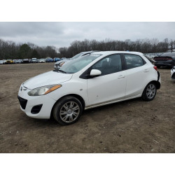 2012 MAZDA 2