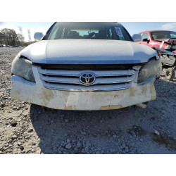 2005 TOYOTA AVALON