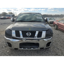 2010 NISSAN TITAN