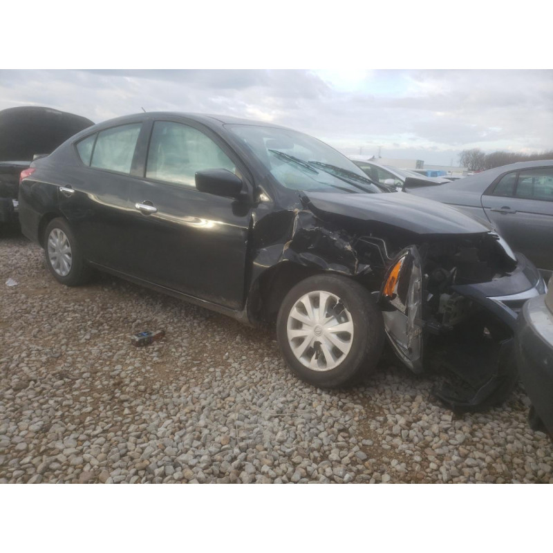2019 NISSAN VERSA