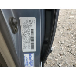 2004 TOYOTA SIENNA