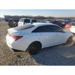 2022 HYUNDAI ELANTRA