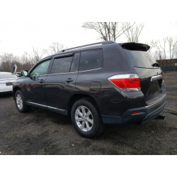 2011 TOYOTA HIGHLANDER