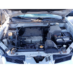 2004 MITSUBISHI OUTLANDER