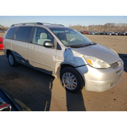 2005 TOYOTA SIENNA