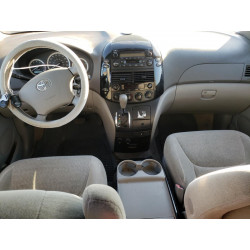 2005 TOYOTA SIENNA