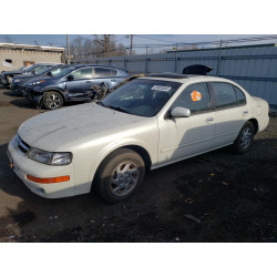 1999 NISSAN MAXIMA