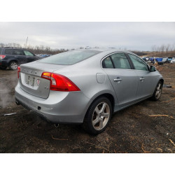 2013 VOLVO S60