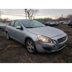 2013 VOLVO S60