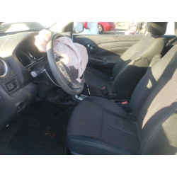 2017 NISSAN VERSA