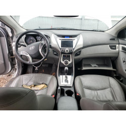 2012 HYUNDAI ELANTRA