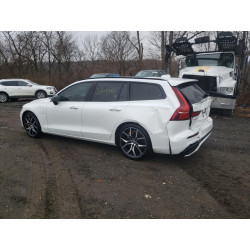 2020 VOLVO V60