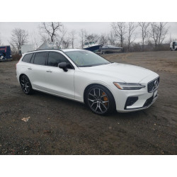 2020 VOLVO V60