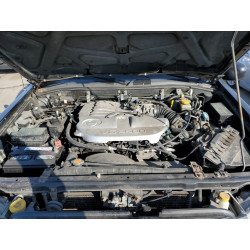 2002 NISSAN PATHFINDER