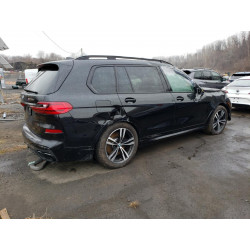 2022 BMW X7
