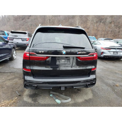 2022 BMW X7