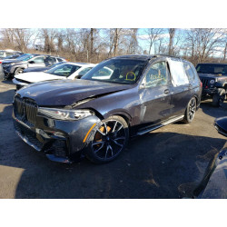 2021 BMW X7