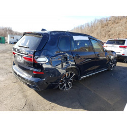 2021 BMW X7