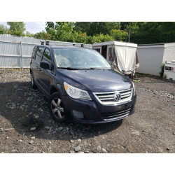 2010 VOLKSWAGEN ROUTAN