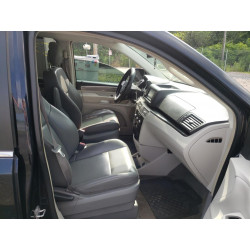 2010 VOLKSWAGEN ROUTAN