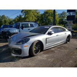 2021 PORSCHE PANAMERA