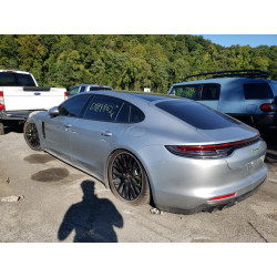 2021 PORSCHE PANAMERA